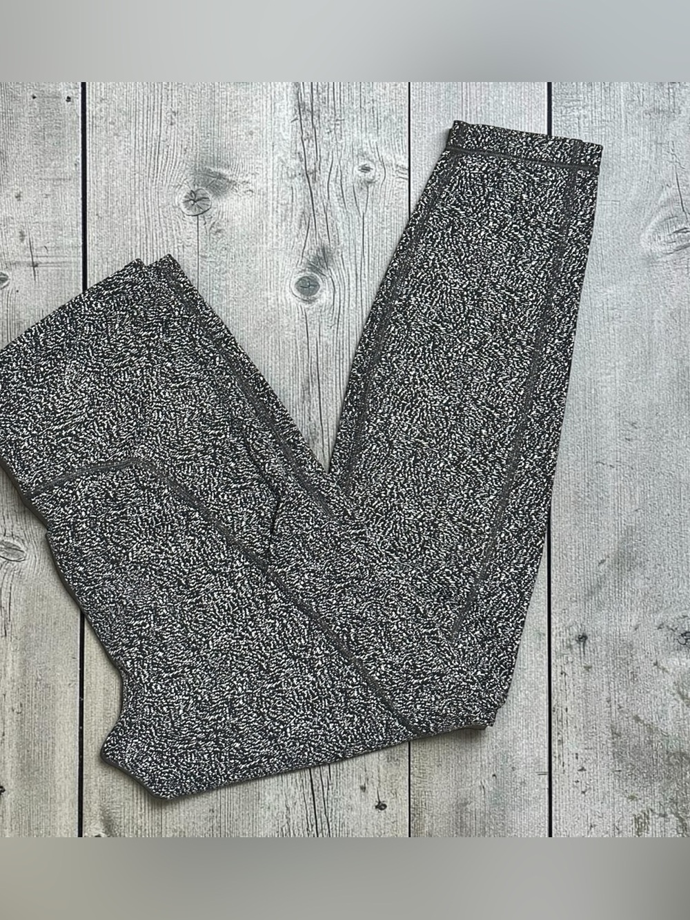 Athleta Ultimate Stash Pocket 7/8 Textured Grid Leggings Black White M